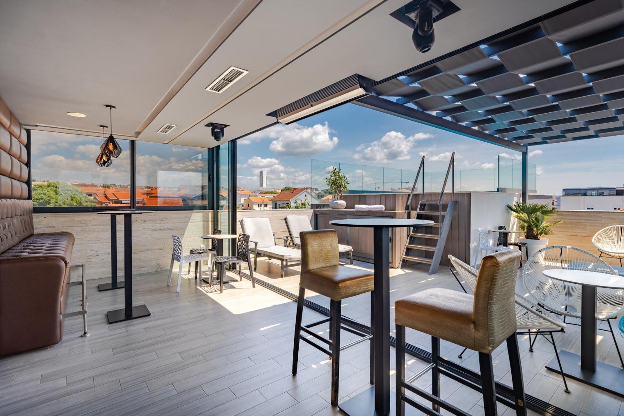 Luxury Lavie 4*